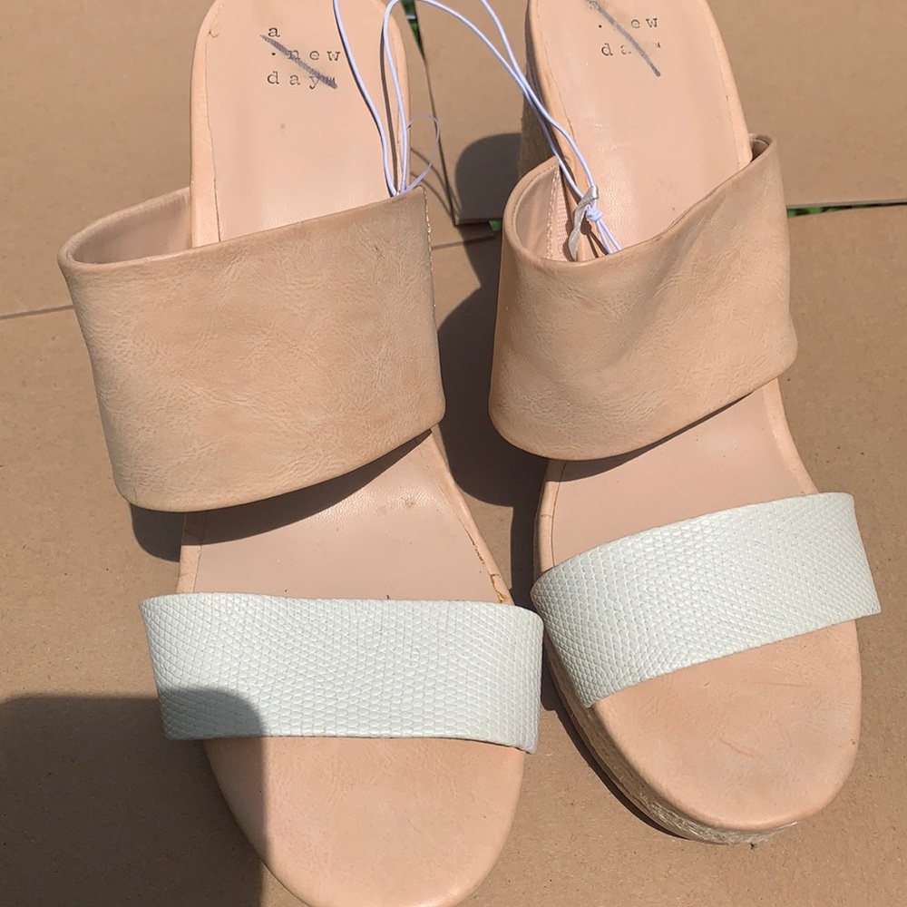 NWOT Cream and tan wedges  a new day shoes